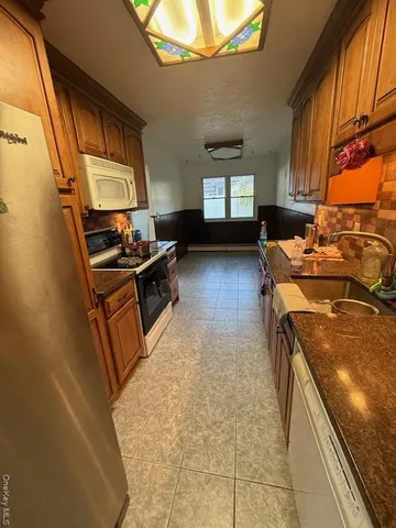 $3,800 | 20 Stratler Drive, Shirley, NY 11967