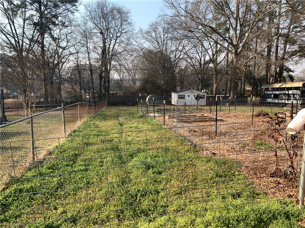 224 Polaris Street Anderson, SC 29621 - Photo 25 of 30 Backyard garden view