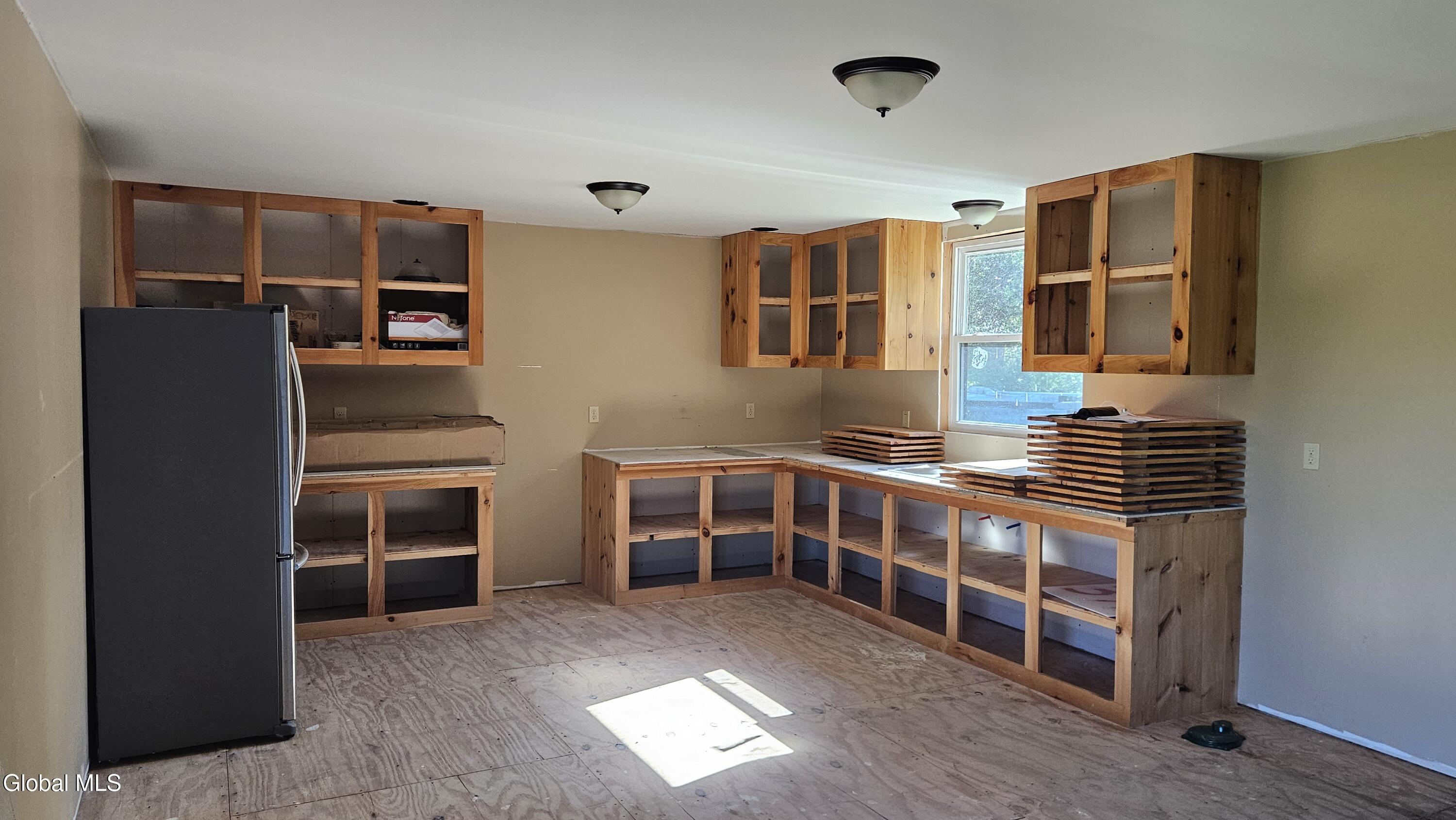 377 Zarcarco Road Amsterdam, NY 12010 - Photo 10 of 21 20260512_163547