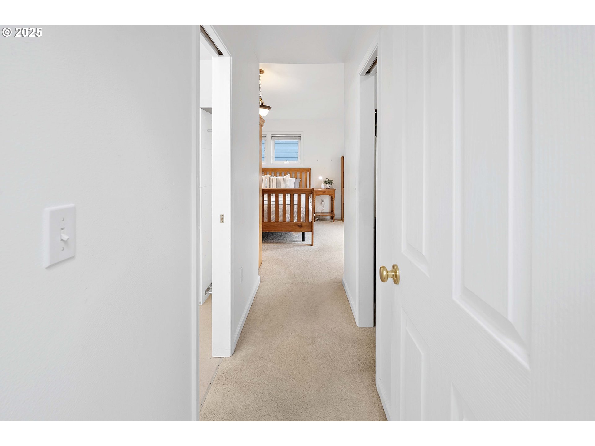 265 23rd Street Astoria, OR 97103 - Photo 23 of 36 a view of a bathroom with a bathroom
