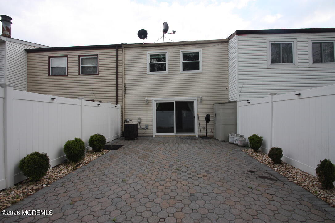 615 Randall Way Matawan, NJ 07747 - Photo 38 of 46 D6251690-8DA7-4A16-BBAF-B2D3CF292510_1_1