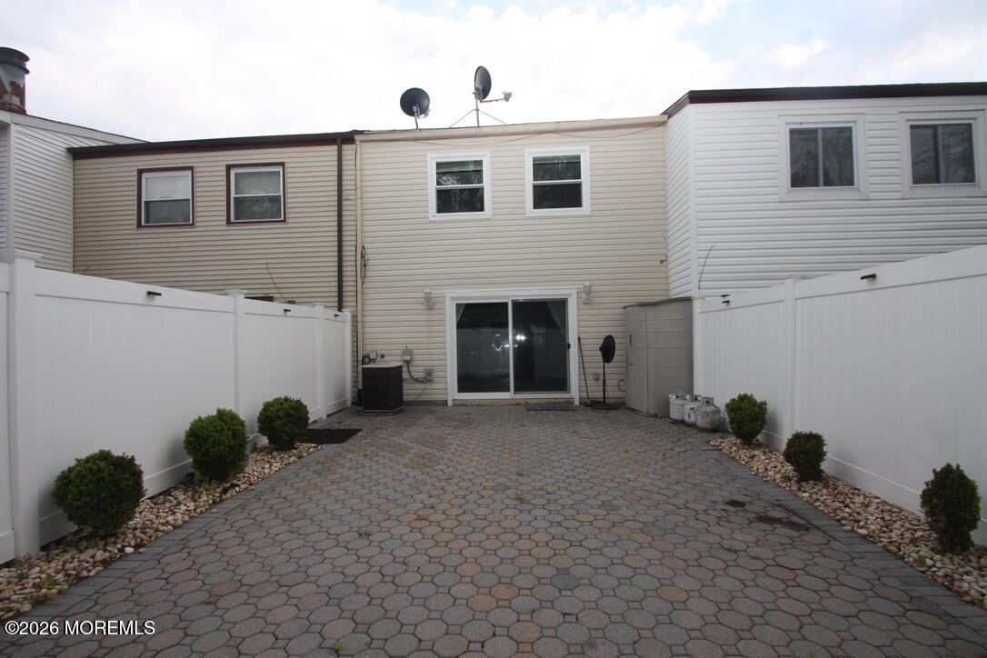 615 Randall Way Matawan, NJ 07747 - Photo 43 of 46 FFFF7B59-23D4-4E25-8DD2-63D5573FF880_1_1