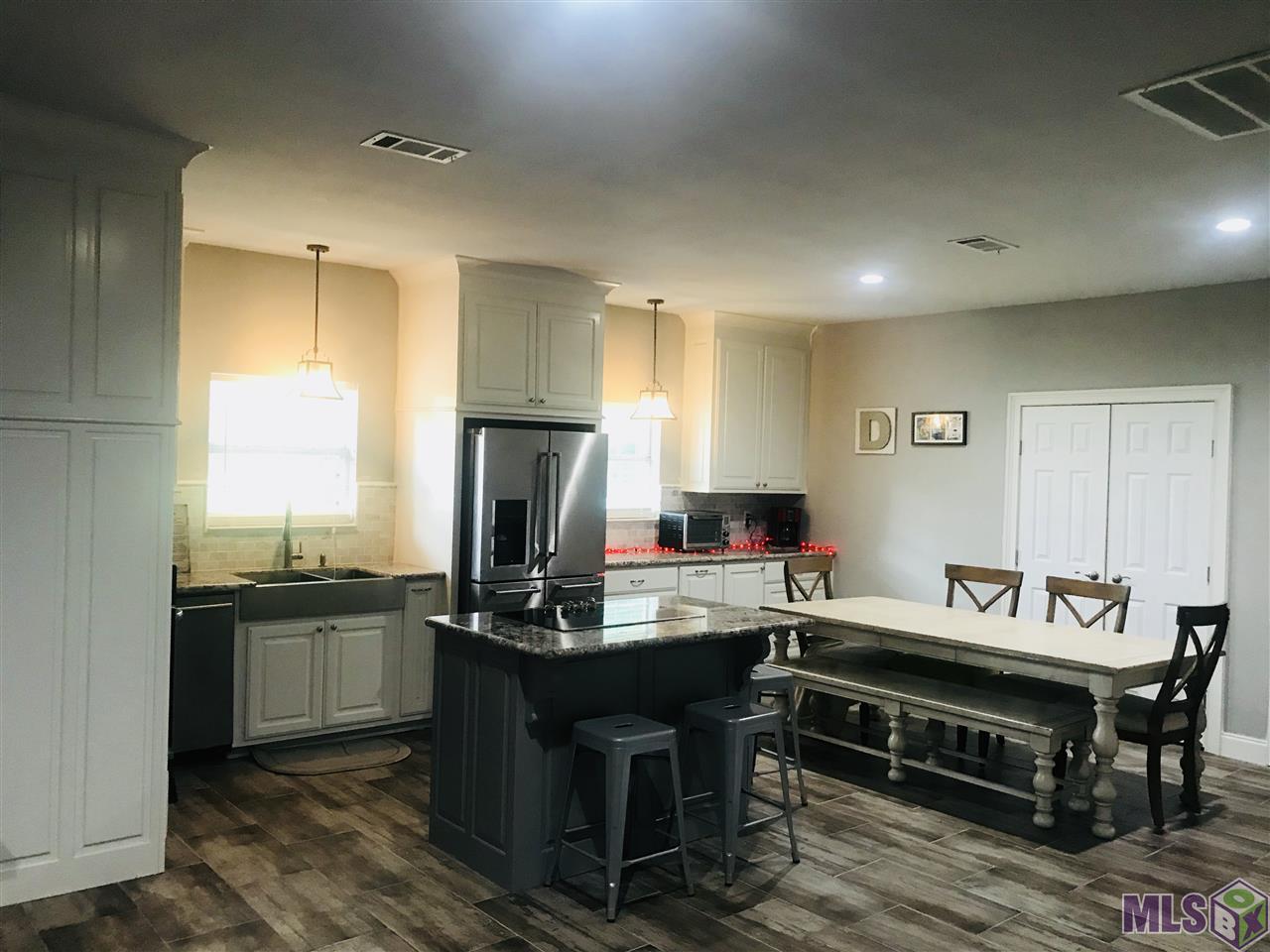 11377 Beco Road St. Amant, LA 70774 - Photo 5 of 17 Gallery Image 5