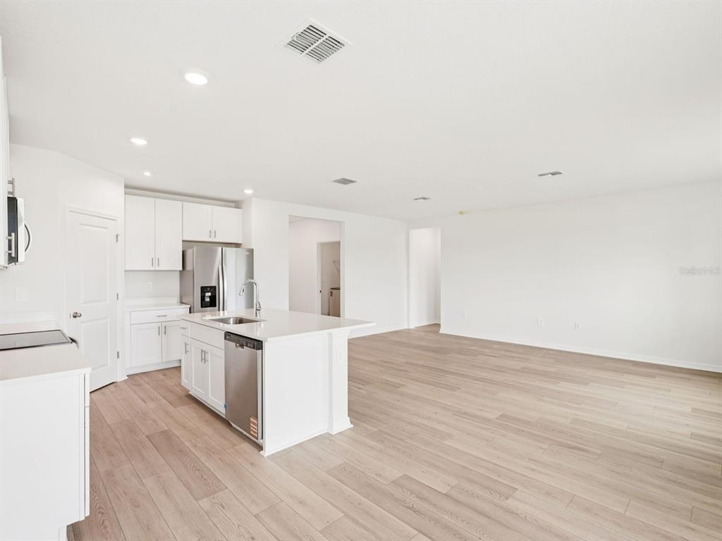 7705 Satterfield Terrace Parrish, FL 34219 - Photo 2 of 14