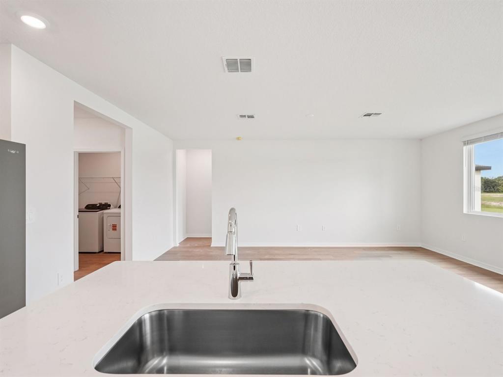 7705 Satterfield Terrace Parrish, FL 34219 - Photo 3 of 14