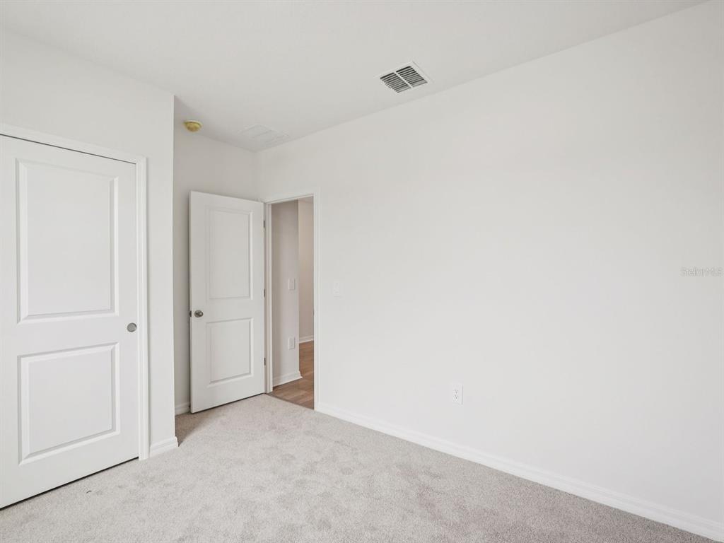 7705 Satterfield Terrace Parrish, FL 34219 - Photo 9 of 14