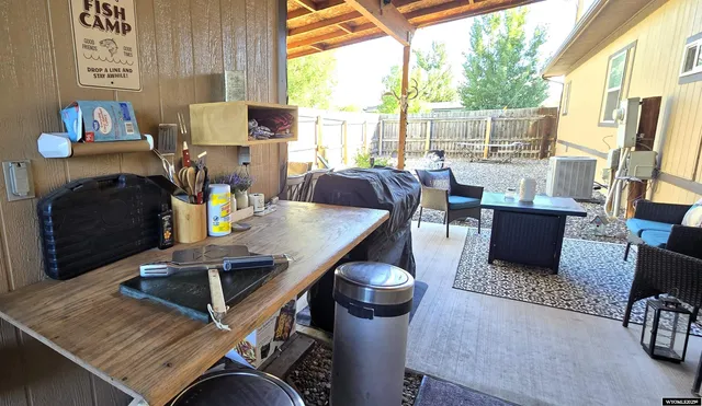 $229,900 | 115 East Warren Street, Thermopolis, WY 82443