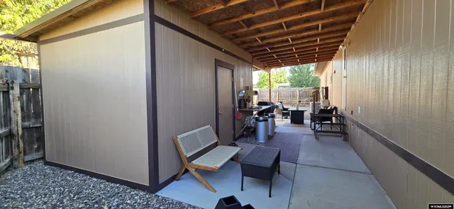 $229,900 | 115 East Warren Street, Thermopolis, WY 82443