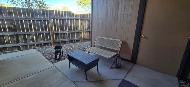 $229,900 | 115 East Warren Street, Thermopolis, WY 82443