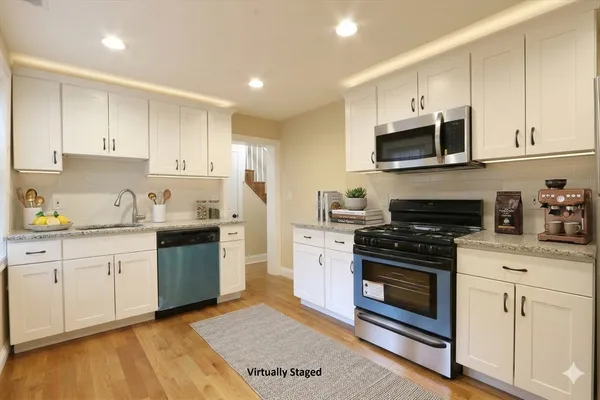 $579,000 | 3 St James Place, Unit 3, Boston, MA 02119