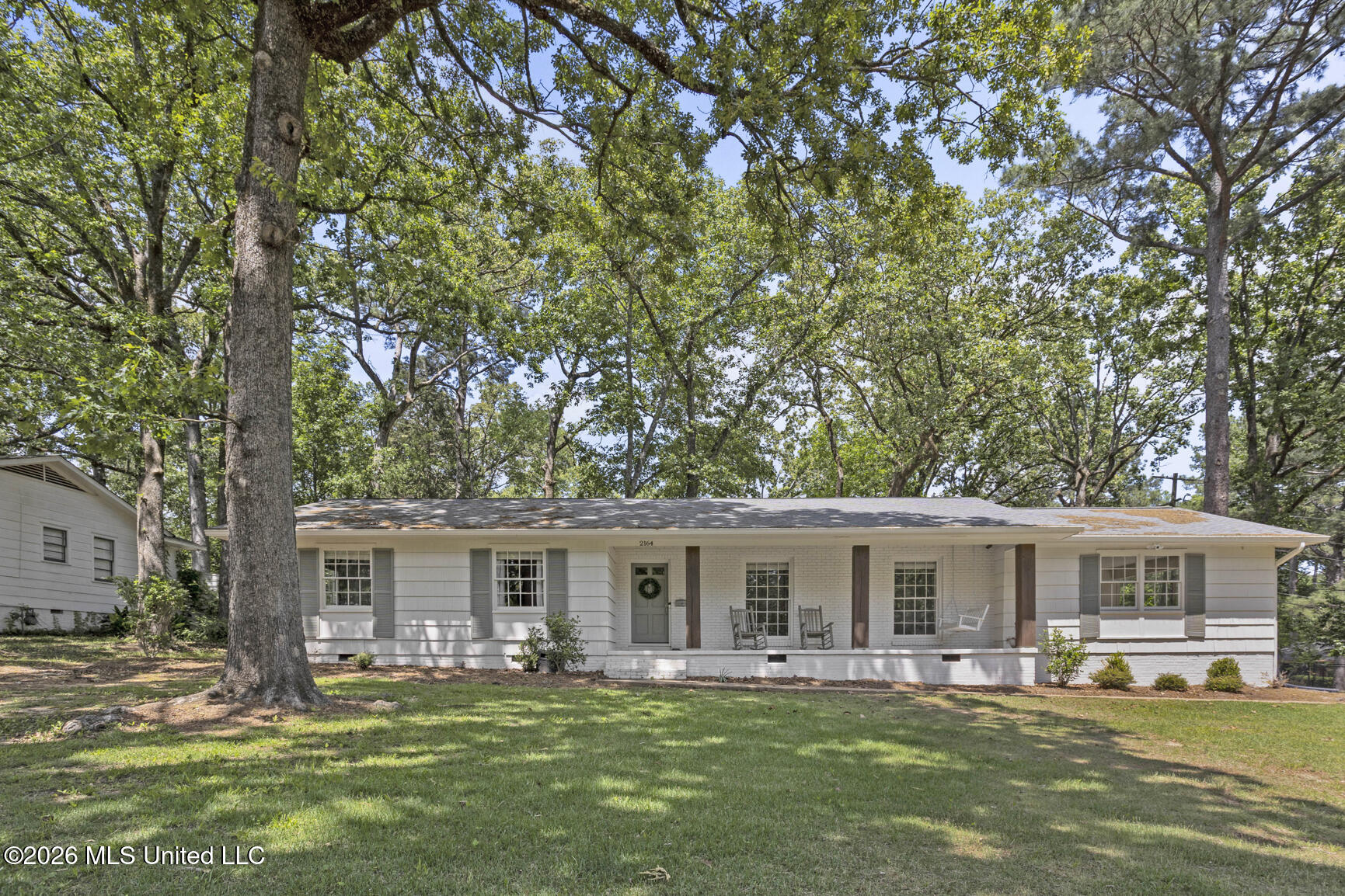 2164 Southwood Road Jackson, MS 39211 - Photo 1 of 19 2164 Southwood-21