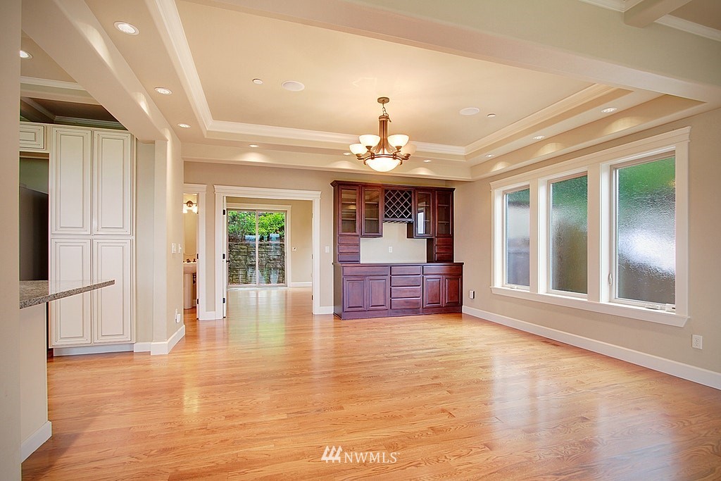 17435 Sylvester Road Southwest Burien, WA 98166 - Photo 10 of 25 Gallery Image 10