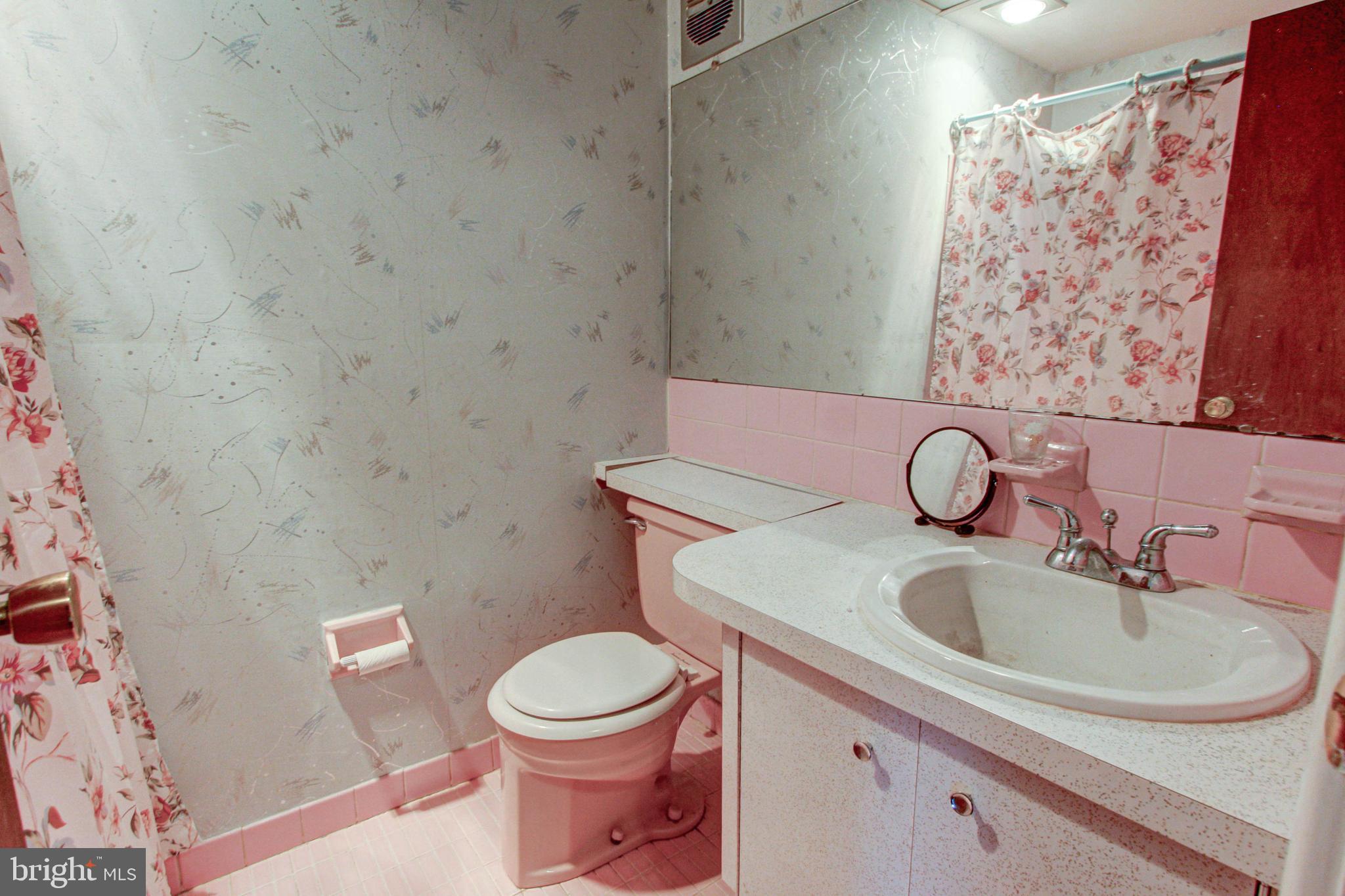 10922 East Keswick Road Philadelphia, PA 19154 - Photo 17 of 23