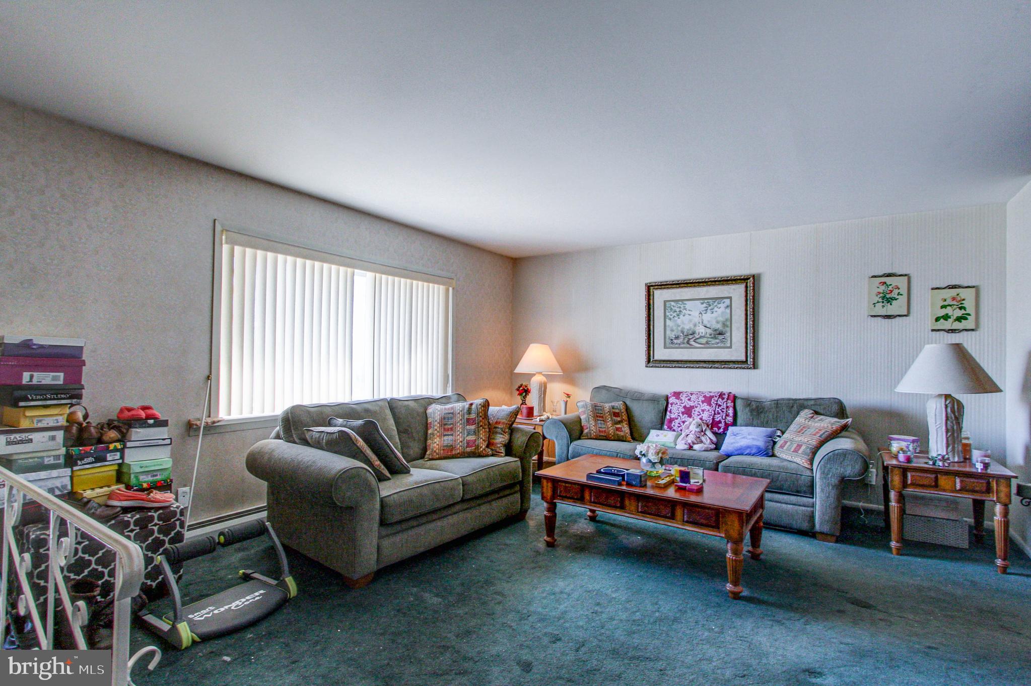 10922 East Keswick Road Philadelphia, PA 19154 - Photo 5 of 23