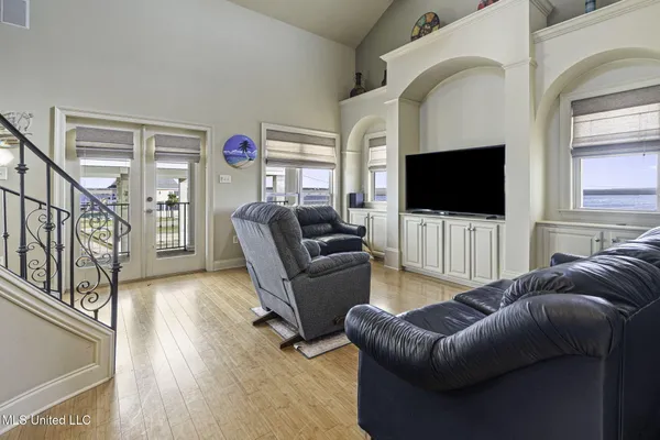 $575,000 | 11025 Clleeves Street, Bay St. Louis, MS 39520