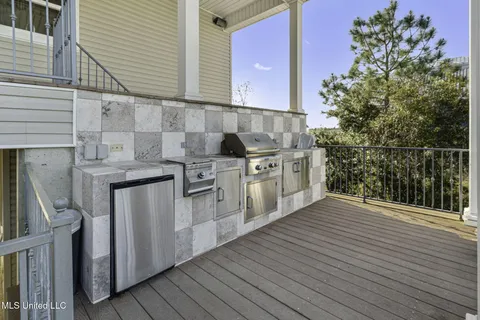 $585,000 | 11025 Clleeves Street, Bay St. Louis, MS 39520