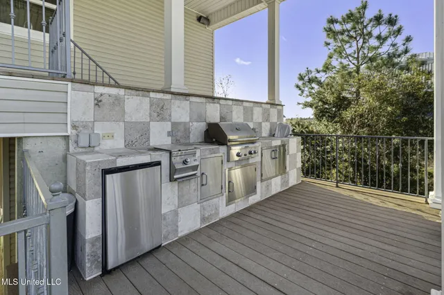 $585,000 | 11025 Clleeves Street, Bay St. Louis, MS 39520