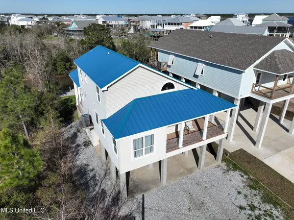 $575,000 | 11025 Clleeves Street, Bay St. Louis, MS 39520