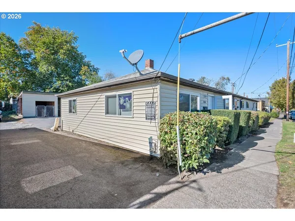 $800,000 | 5103 Northeast 42nd Avenue, Portland, OR 97218