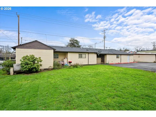 $800,000 | 5103 Northeast 42nd Avenue, Portland, OR 97218