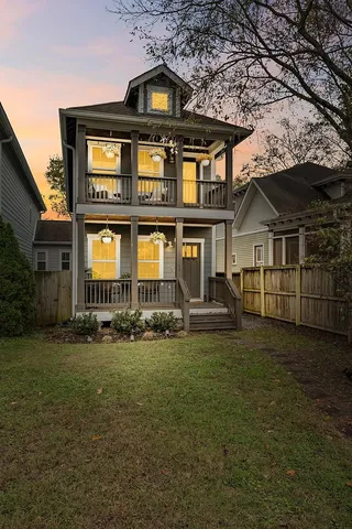 $3,200 | 1126 A Cahal Avenue, Nashville, TN 37206