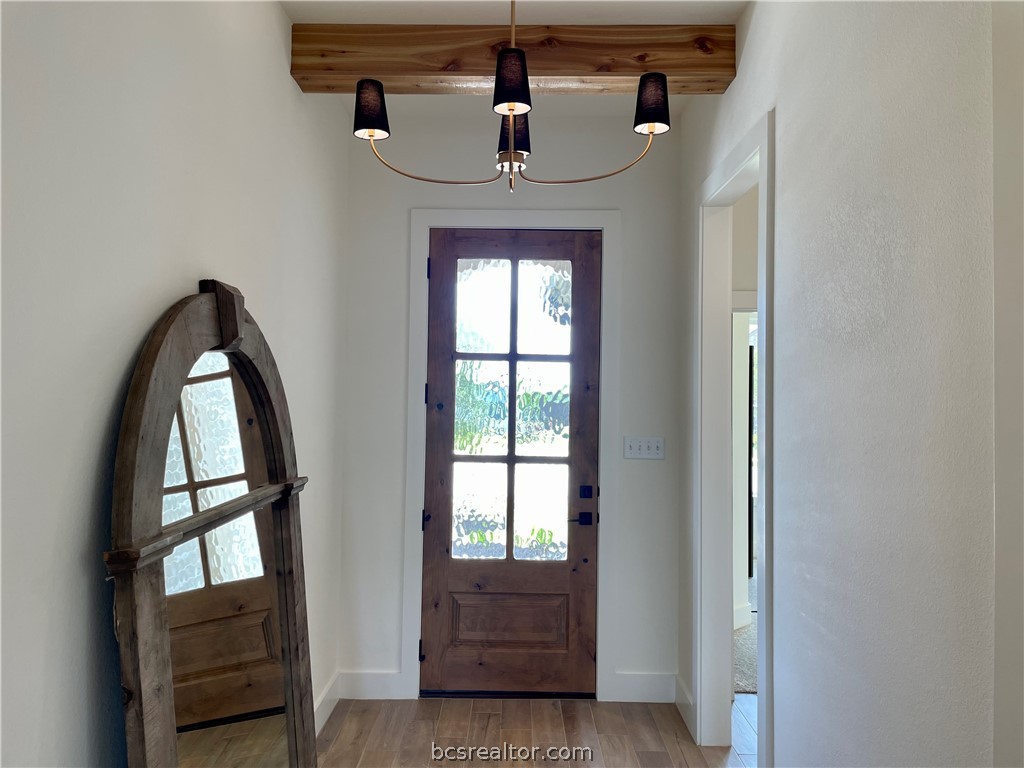 5023 Grayson Way Bryan, TX 77802 - Photo 2 of 25 Gallery Image 2