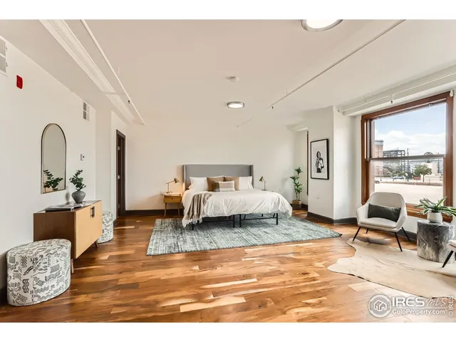 a view of washer and dryer