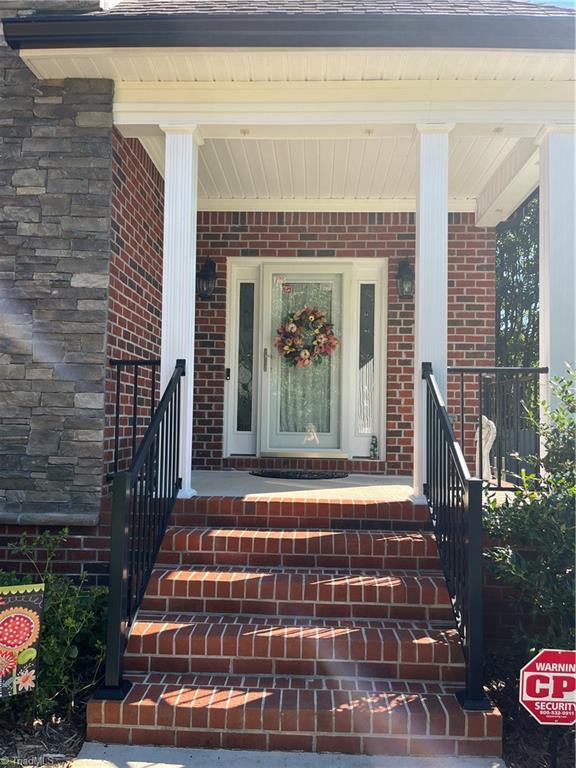 184 Raspberry Ridge Drive Clemmons, NC 27012 - Photo 3 of 40 Gallery Image 3