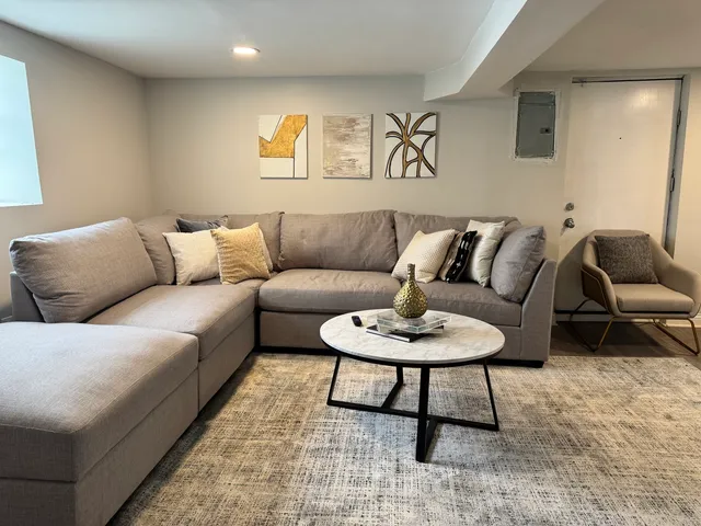 $299,000 | 822 East 87th Place, Chicago, IL 60619