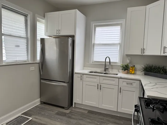 $299,000 | 822 East 87th Place, Chicago, IL 60619