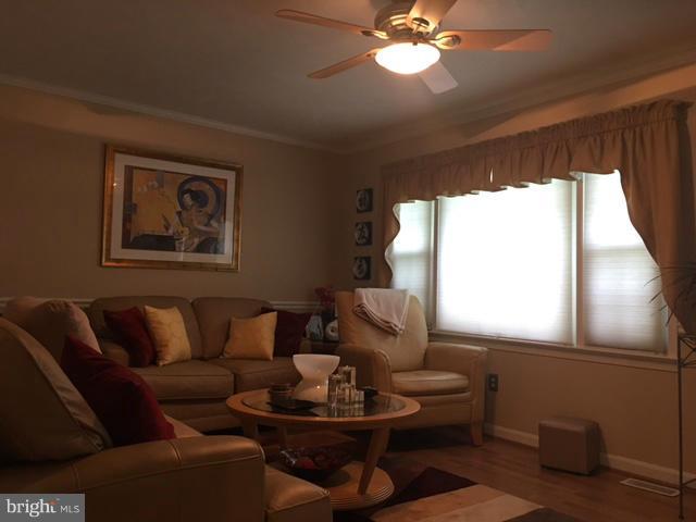6088 Waterford Road Rixeyville, VA 22737 - Photo 3 of 26 Living Room