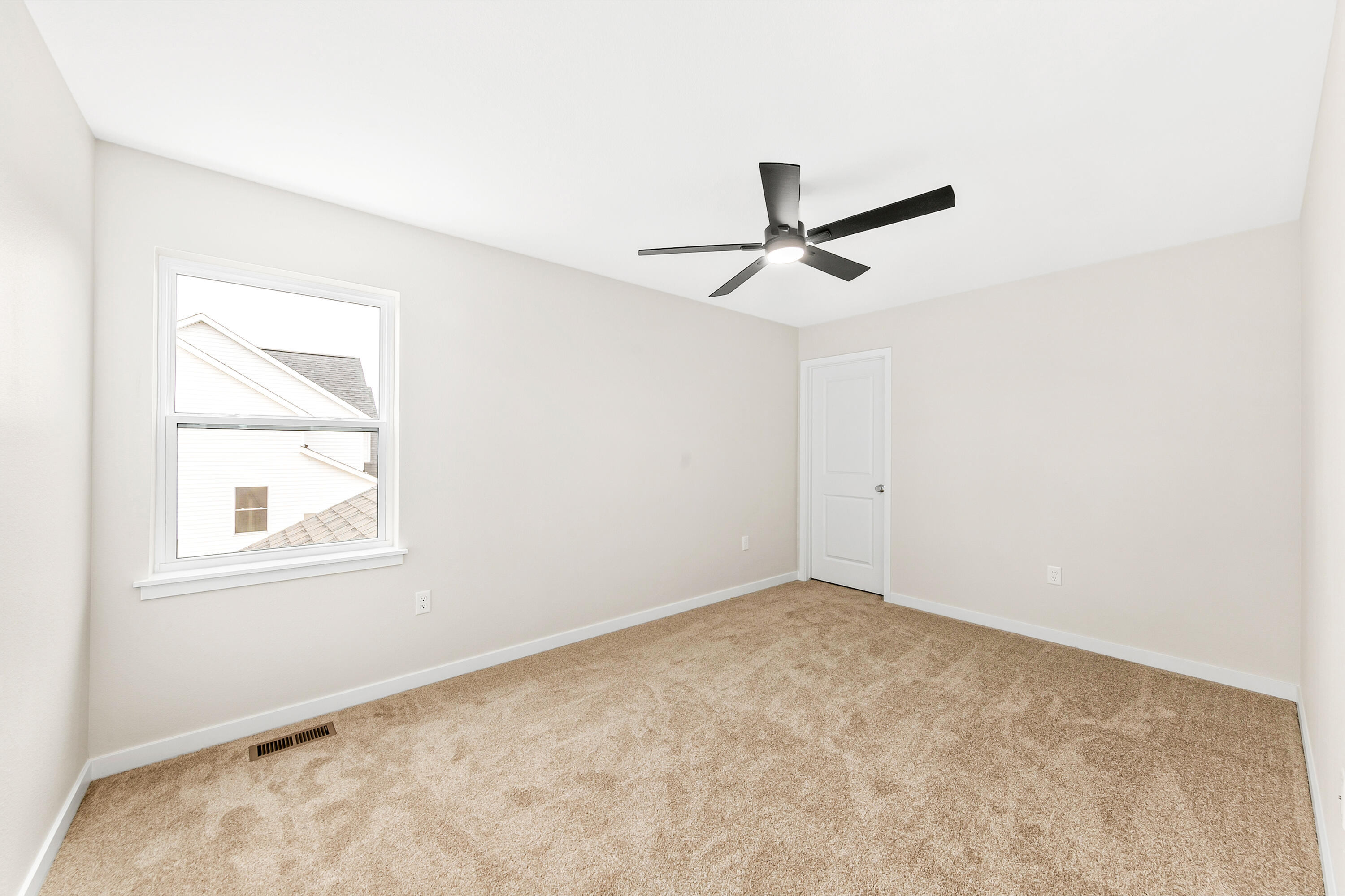 2264 Ravenswood Road Burlington, WI 53105 - Photo 34 of 37 2264 Ravenswood Rd-37