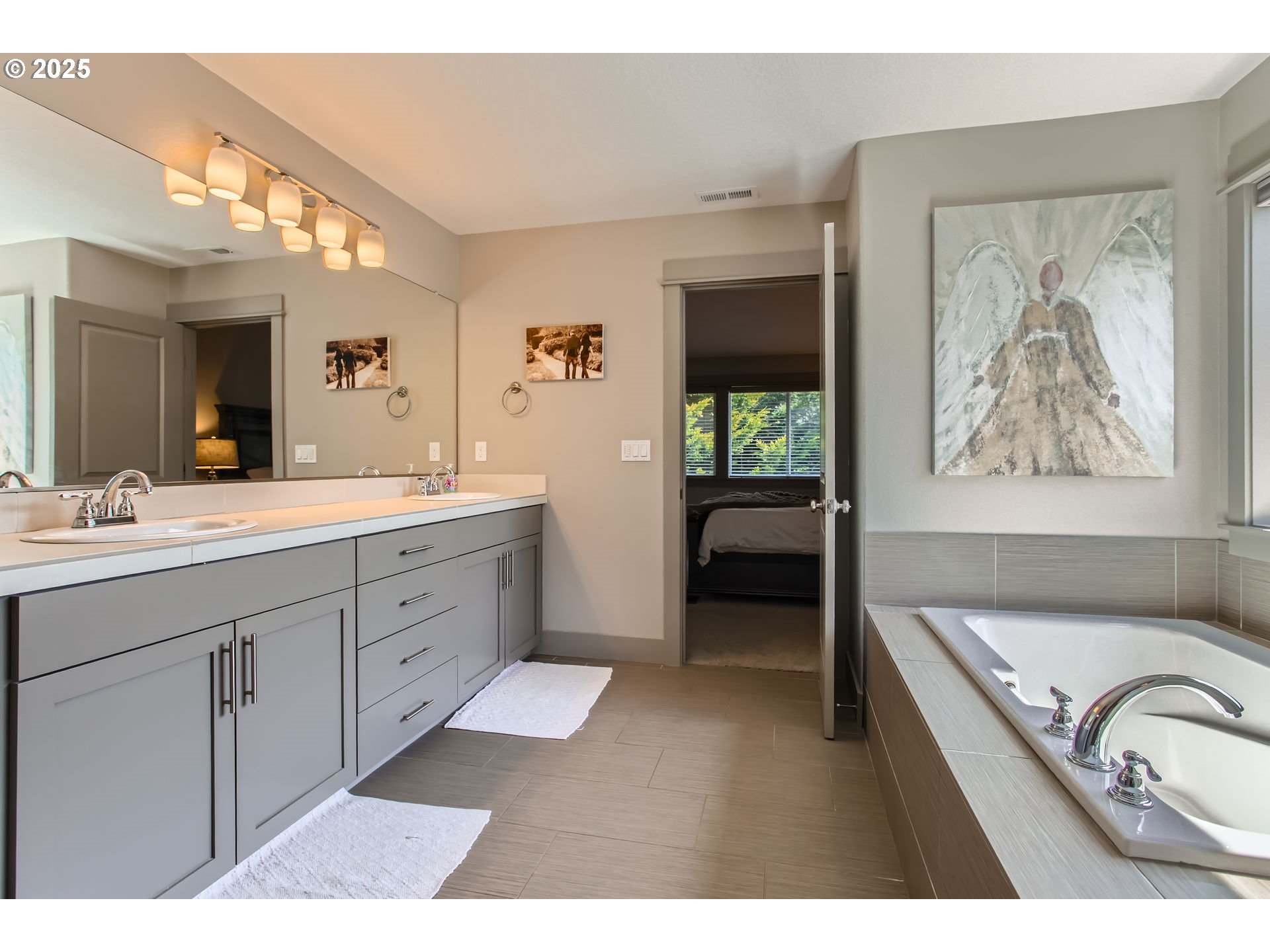 8326 Southwest Oak Street Portland, OR 97223 - Photo 18 of 29