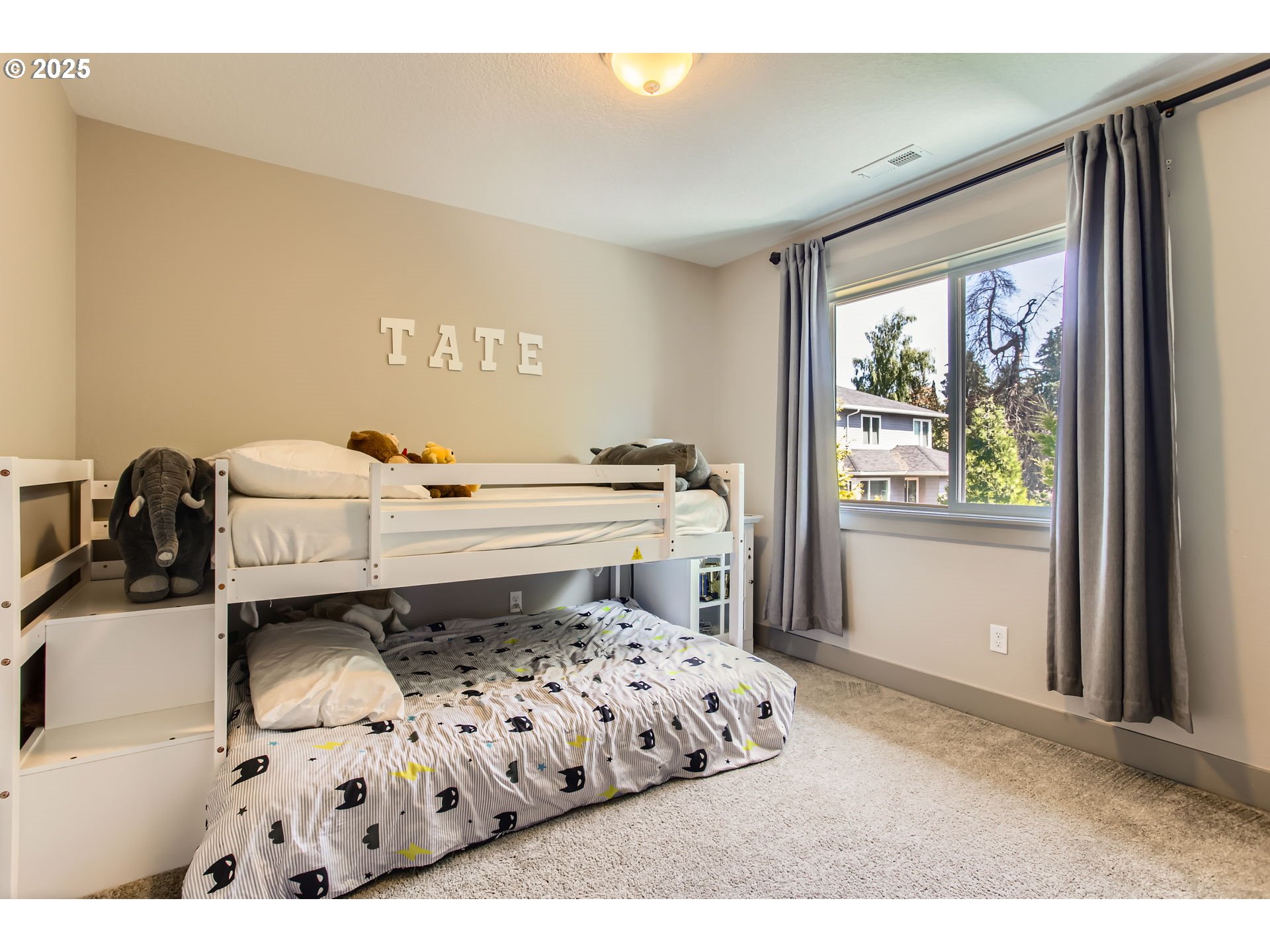 8326 Southwest Oak Street Portland, OR 97223 - Photo 19 of 29