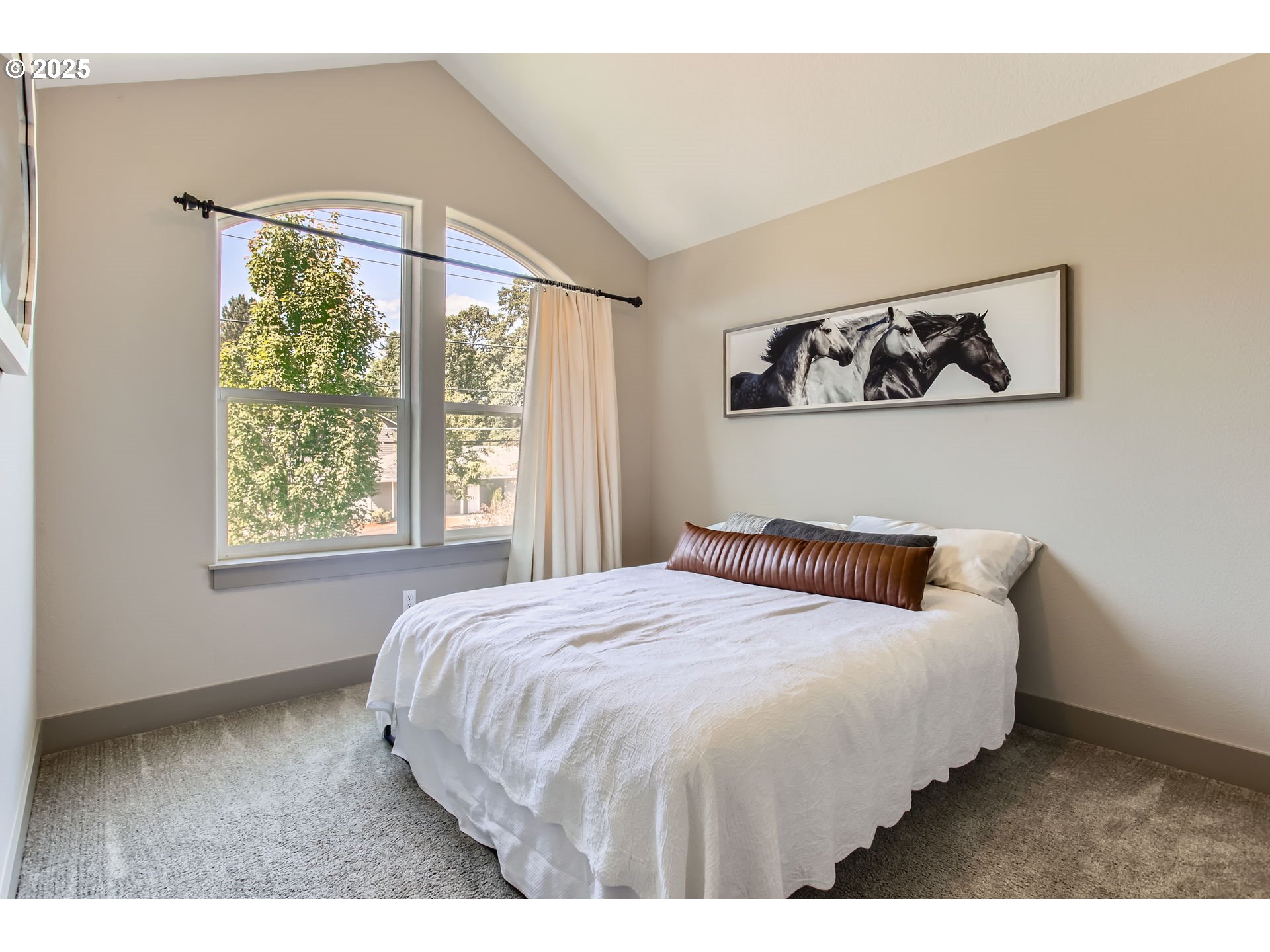 8326 Southwest Oak Street Portland, OR 97223 - Photo 21 of 29