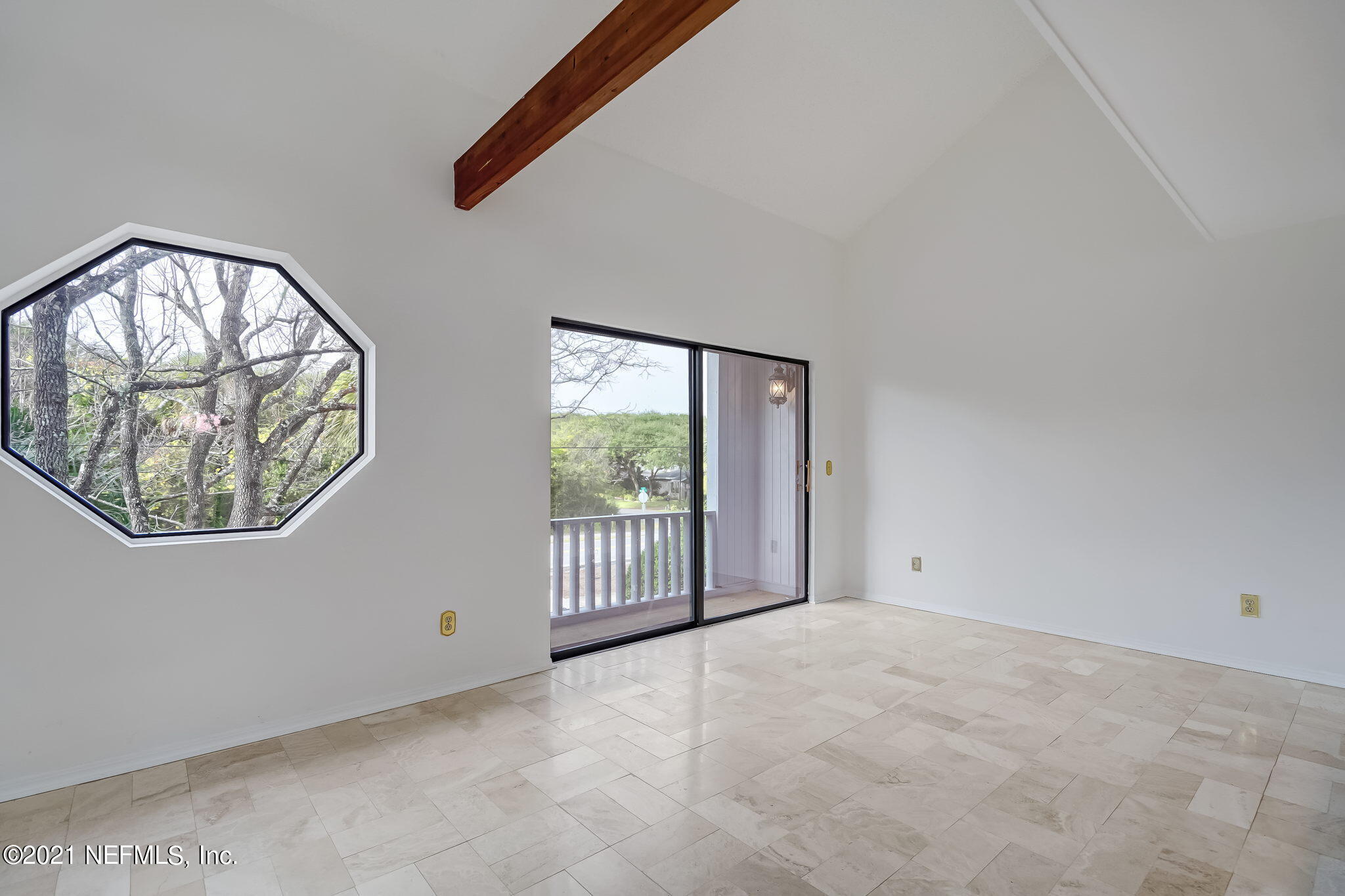 2129 Seminole Road Atlantic Beach, FL 32233 - Photo 15 of 47 Living/Great Room