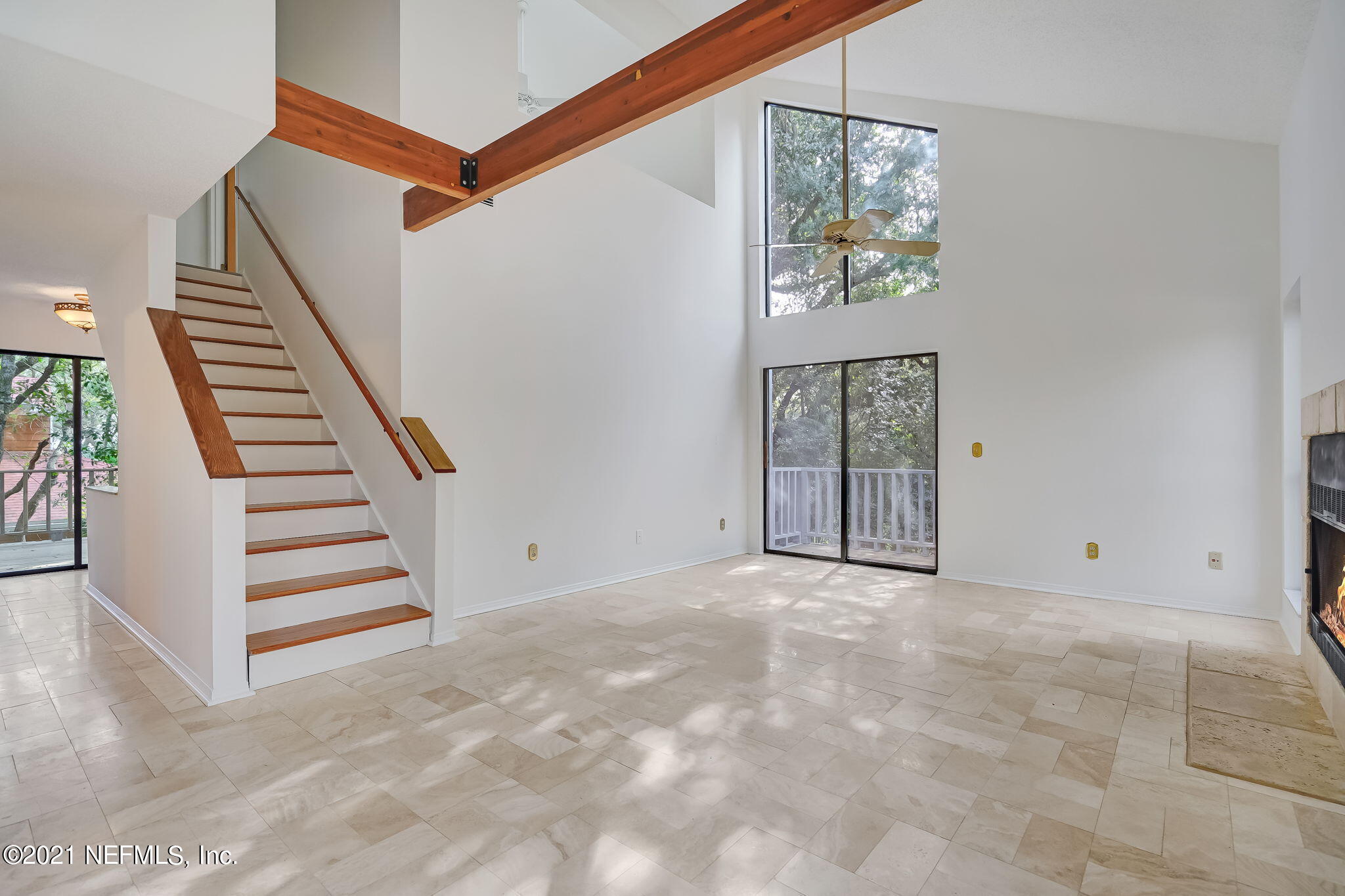 2129 Seminole Road Atlantic Beach, FL 32233 - Photo 8 of 47 Living/Great Room