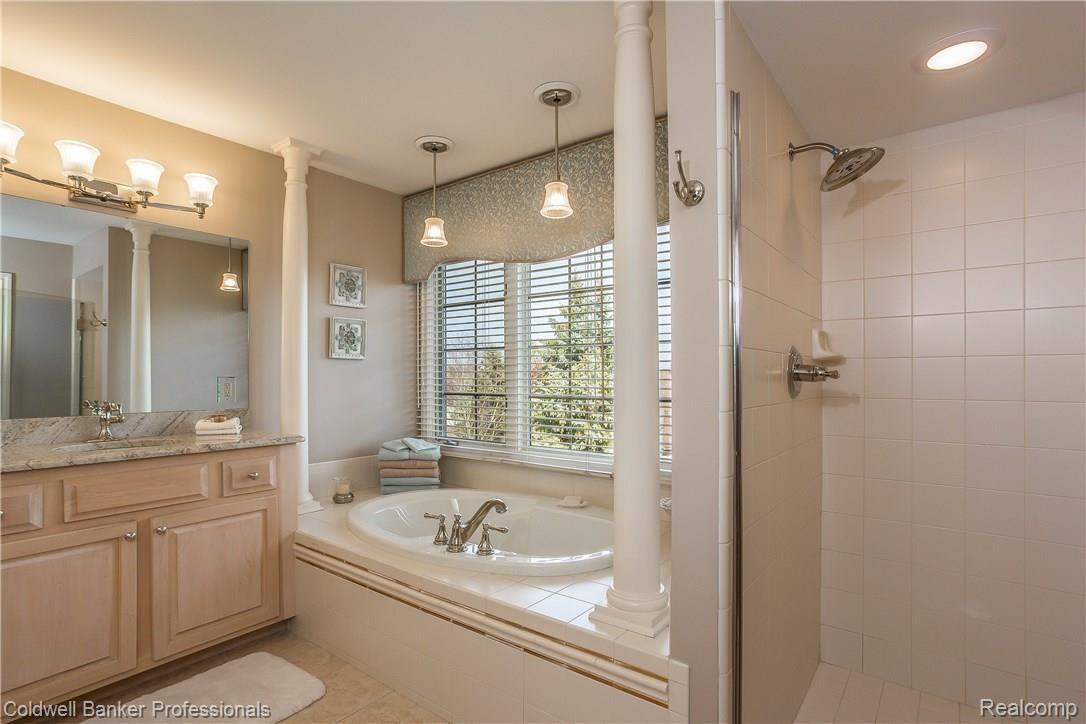 1391 Pebble Ridge Drive Rochester, MI 48307 - Photo 45 of 99 048-Master_Bathroom-3730108-large.jpg