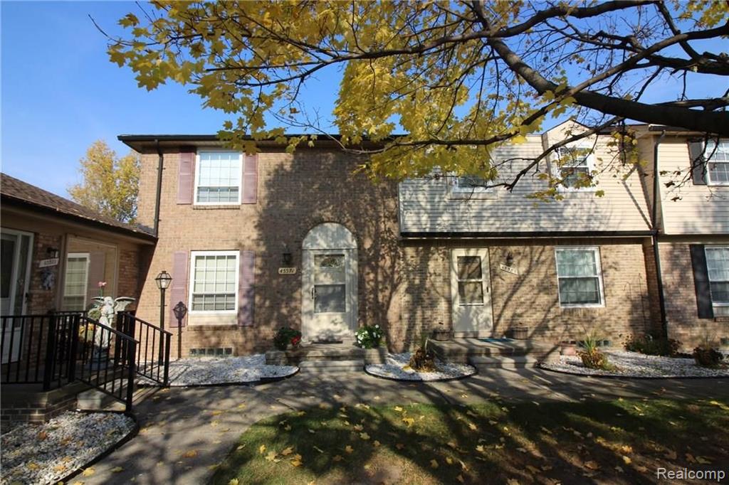 45571 Ledgewood Street Macomb, MI 48044 - Photo 1 of 27