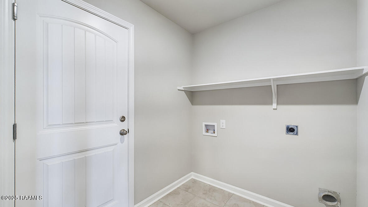 123 Lake Ridge Drive Broussard, LA 70518 - Photo 15 of 24 123 Lake Ridge Drive, Broussard, LA