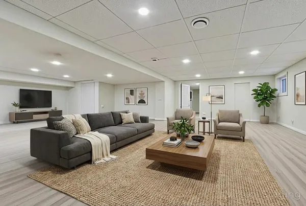 $515,000 | 866 Clark Lane, Des Plaines, IL 60016