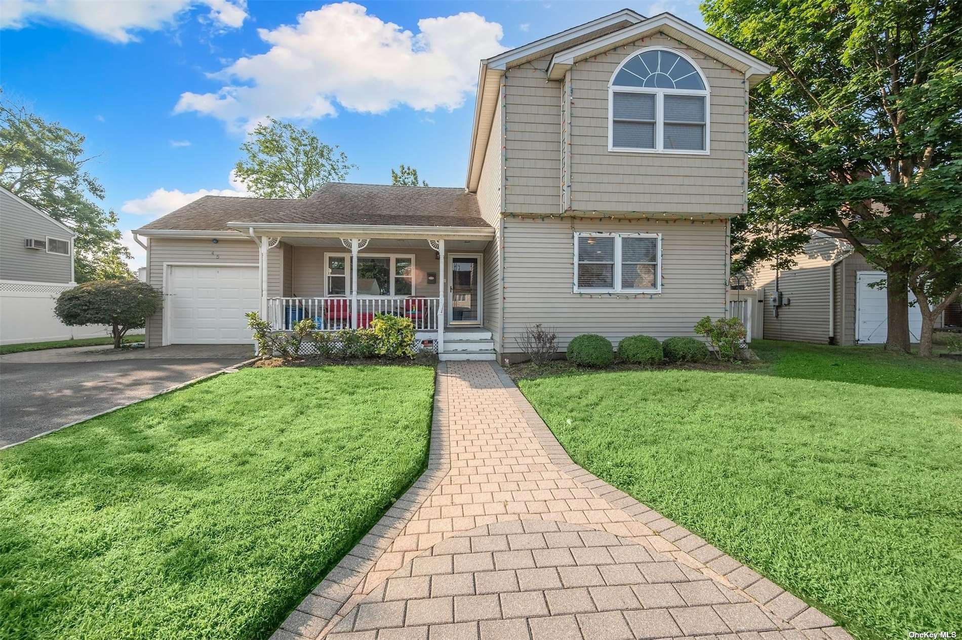45 West Minerva Road Lindenhurst, NY 11757 - Photo 1 of 1 Gallery Image 1