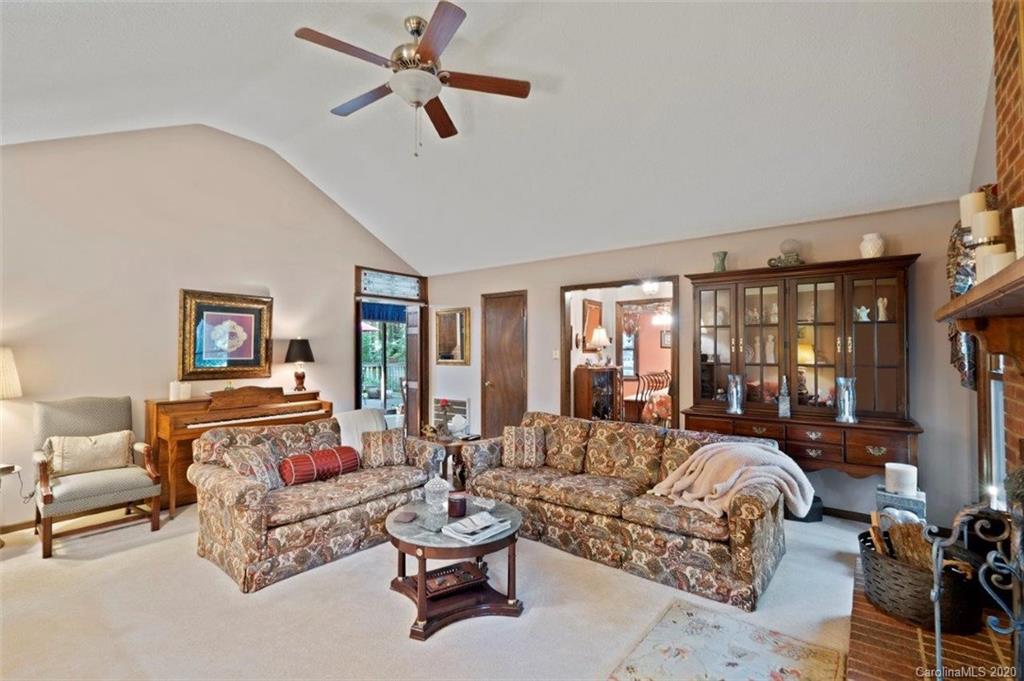 3224 McLendon Road Matthews, NC 28104 - Photo 5 of 34 Gallery Image 5