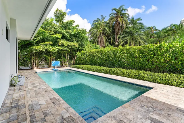 a view of a outdoor space