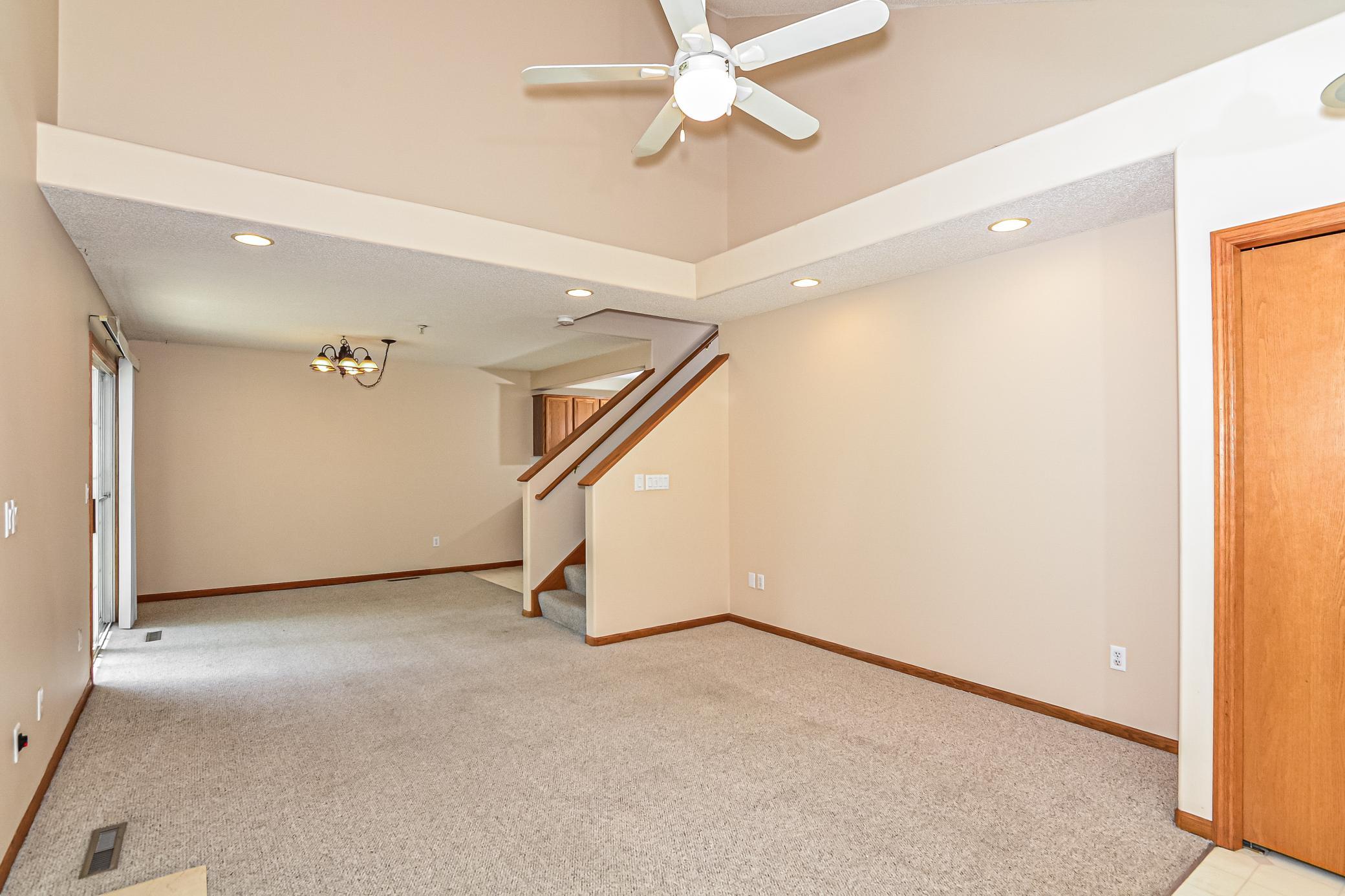 2795 Ranchview Lane North, Unit 12 Plymouth, MN 55447 - Photo 4 of 15