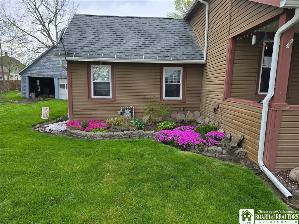 417 4th Avenue Olean, NY 14760 - Photo 5 of 35