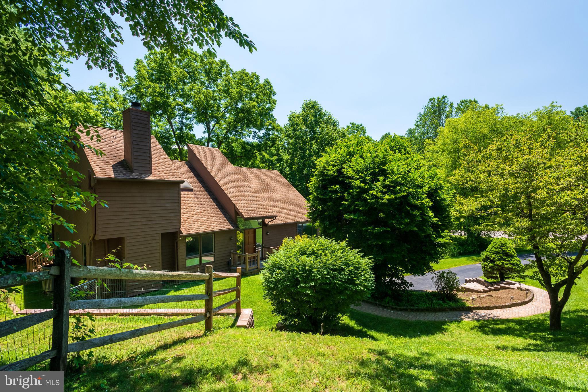 943 Hunt Road Radnor, PA 19008 - Photo 1 of 45