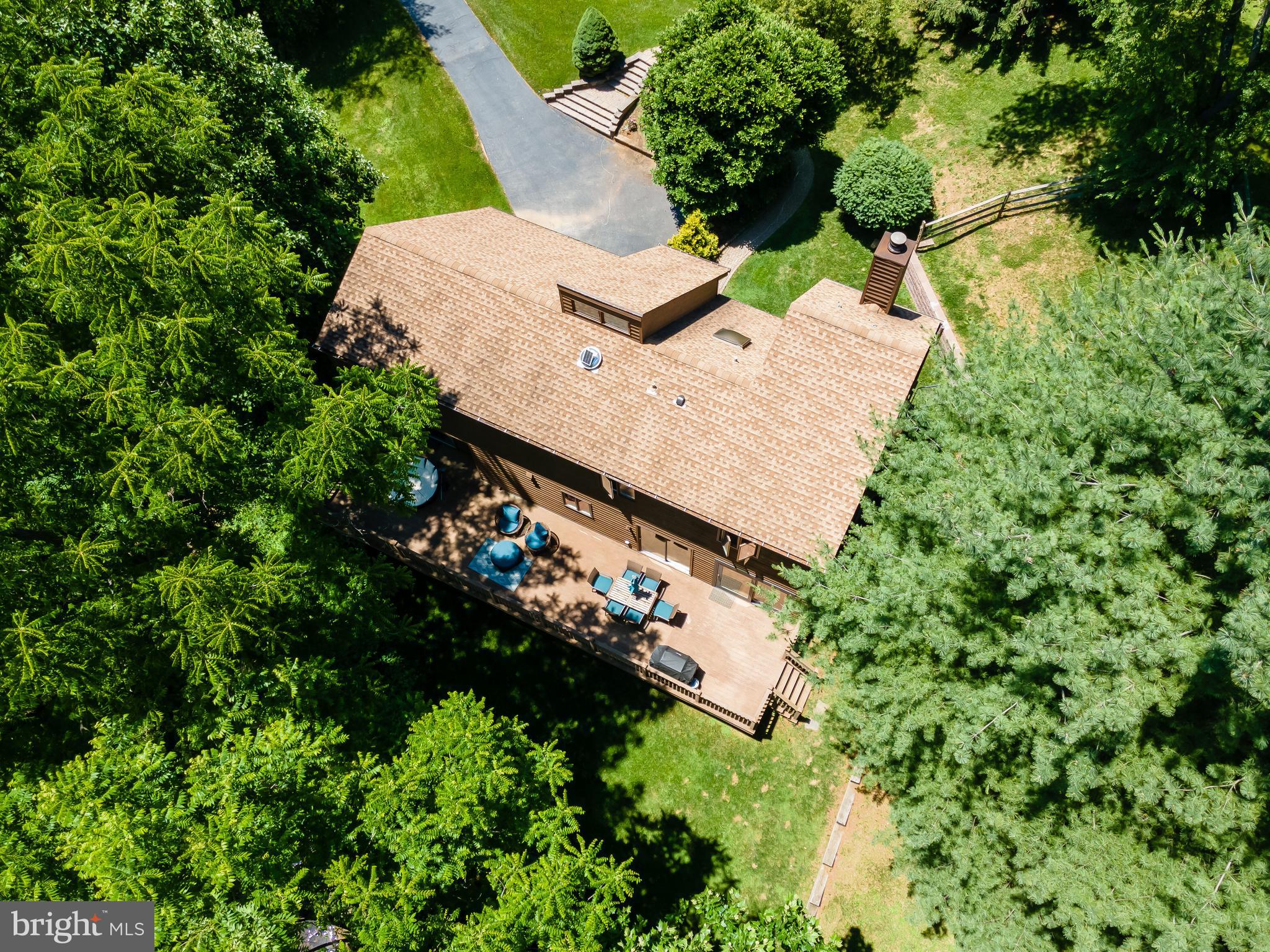 943 Hunt Road Radnor, PA 19008 - Photo 5 of 45