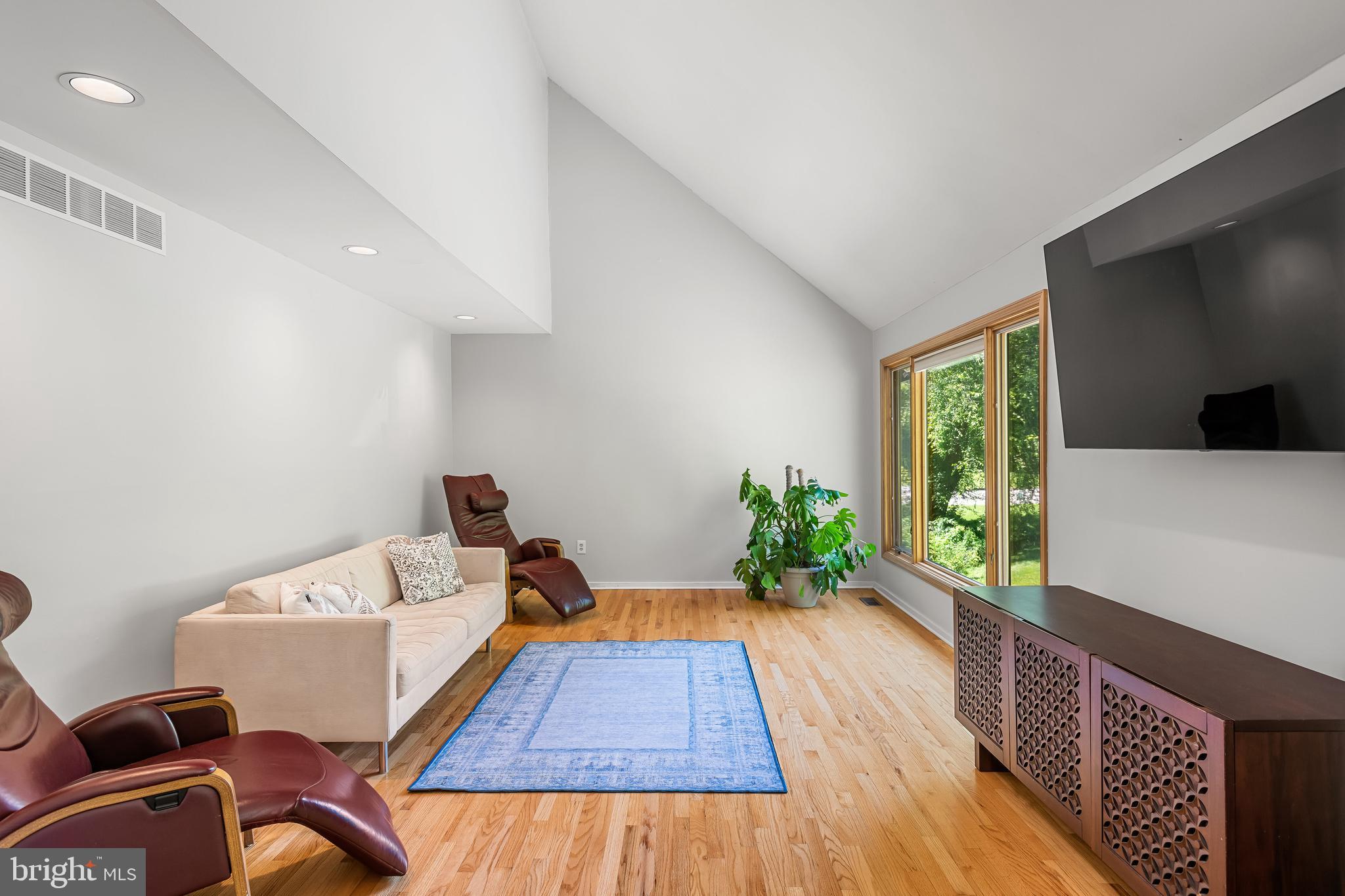 943 Hunt Road Radnor, PA 19008 - Photo 10 of 45