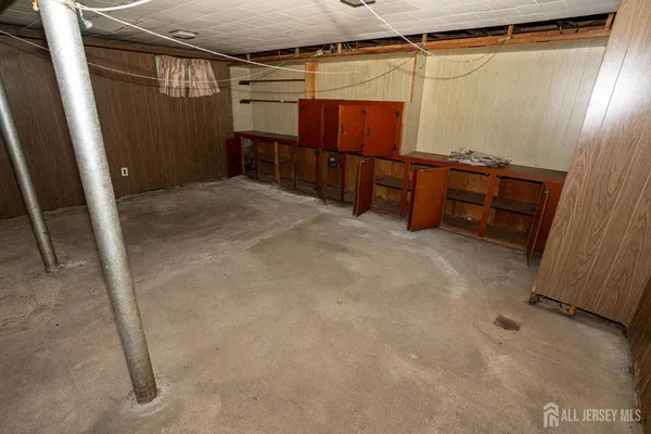 a close view of sink